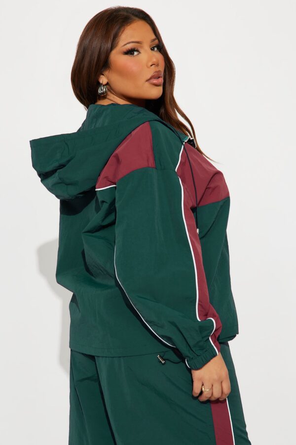 Top in Green 100% nylon