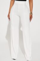Dress in White 95% polyester