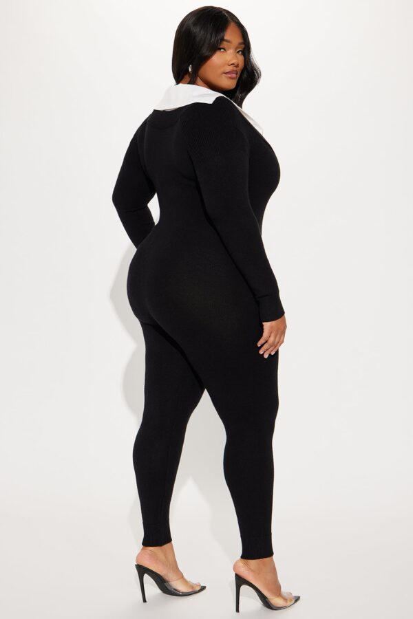 Jumpsuit with contrast trim