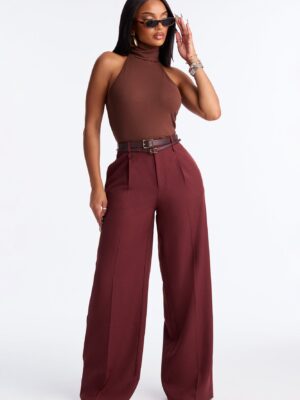 Wide-Leg Trousers in Wine