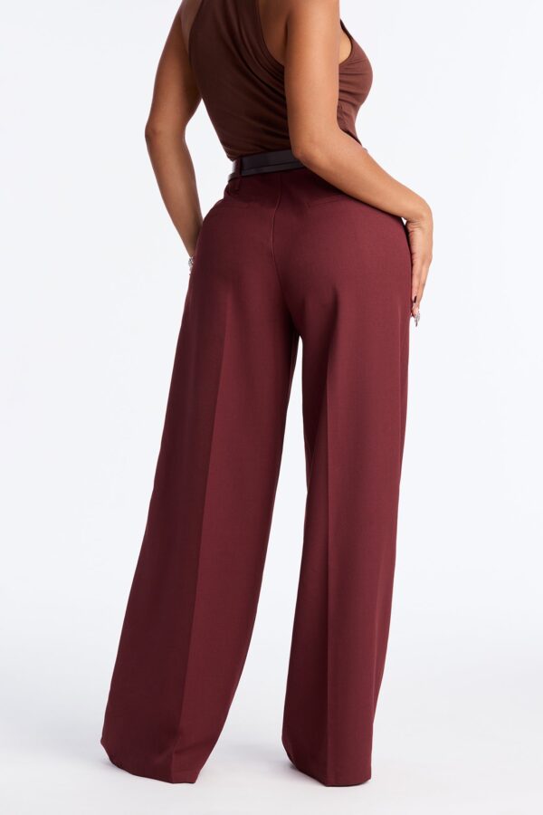 Wide-Leg Trousers in Wine