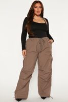 Pants in Brown 100% nylon