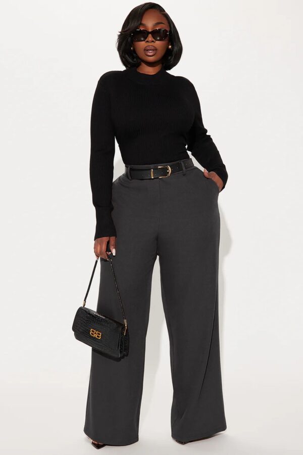 Wide-Leg Pants in Charcoal