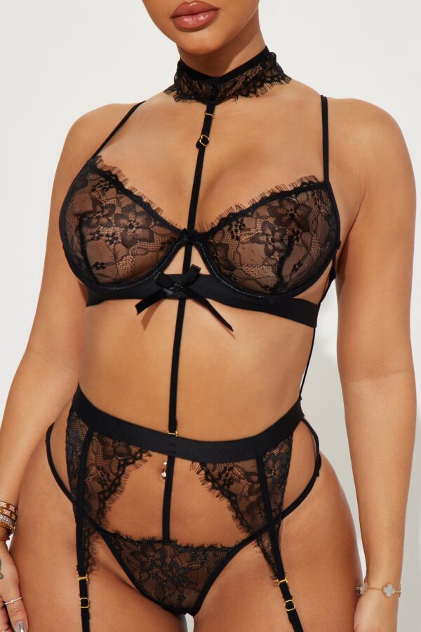 Set in Black 100% polyester