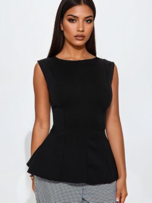 Top in Black 68% rayon