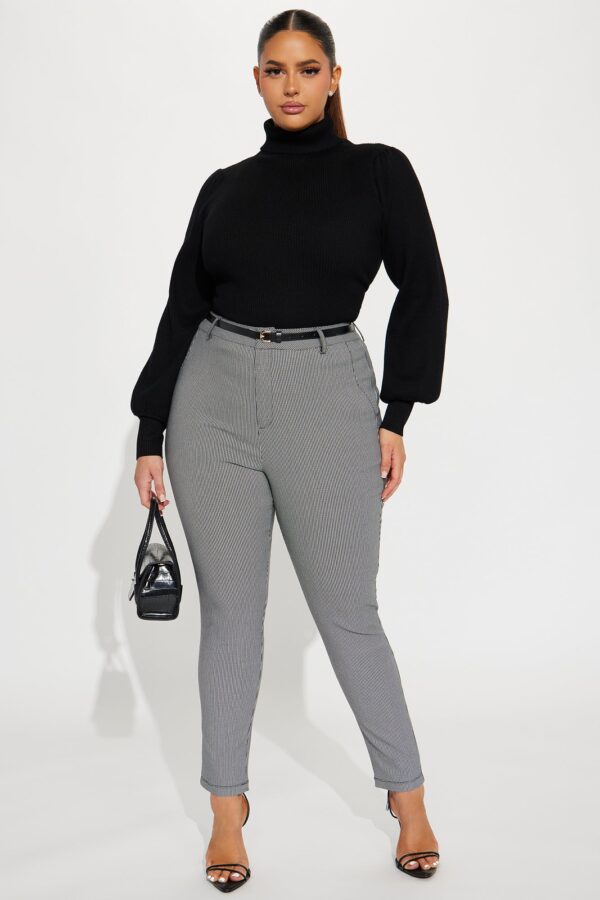 Pants in Black 74% rayon, 12% polyester, 11% nylon, and 3% spandex