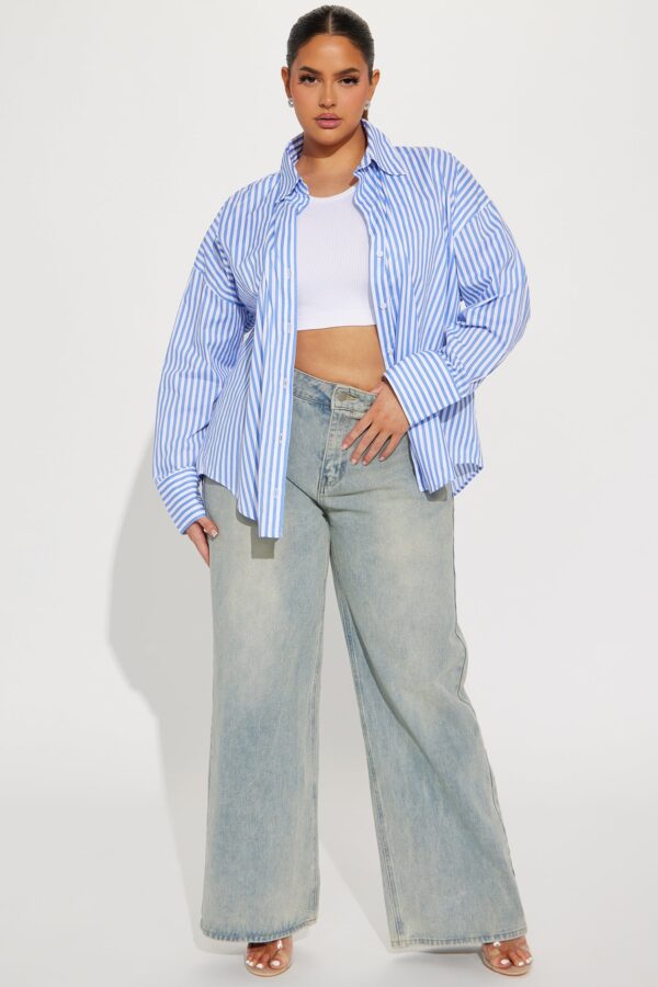 Shirt in White and Blue