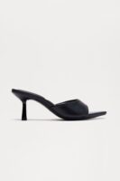 Susan Pointed Toe Kitten Heels - Black