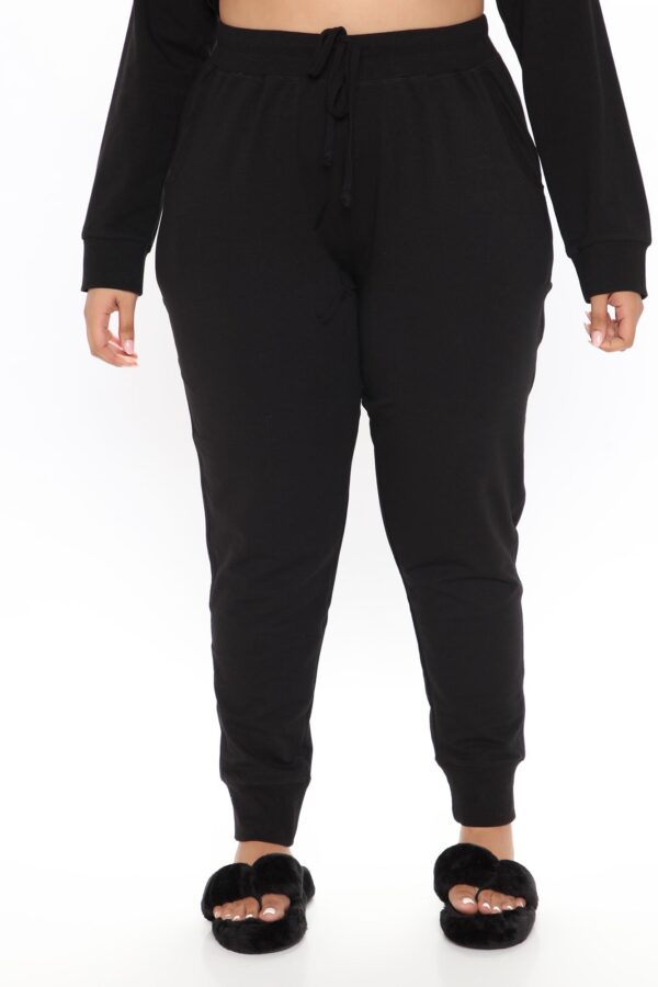Pants in Black 60% polyester