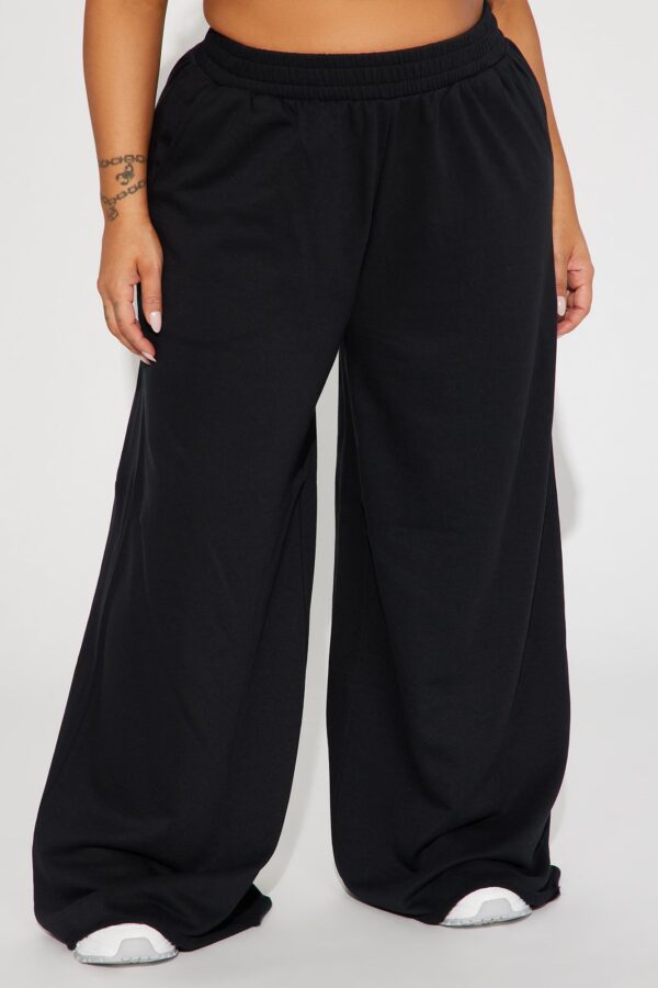 Shorts with a wide leg