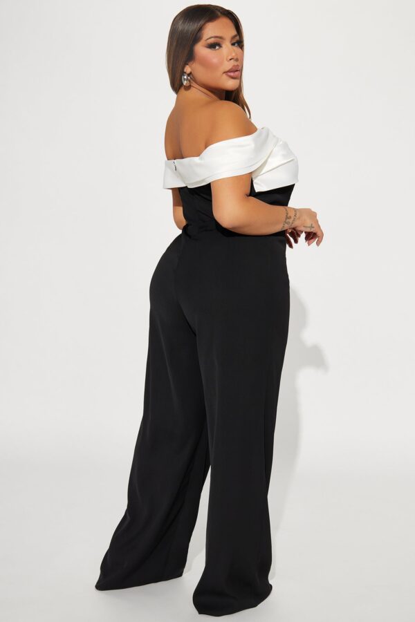 Jumpsuit in Black and White 100% polyester