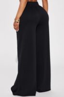 Shorts with a wide leg
