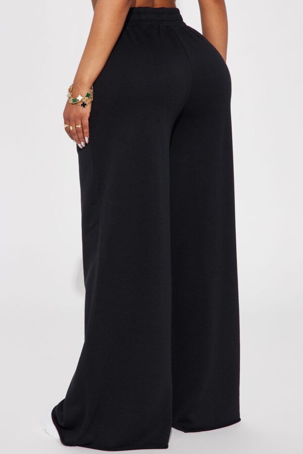 Shorts with a wide leg