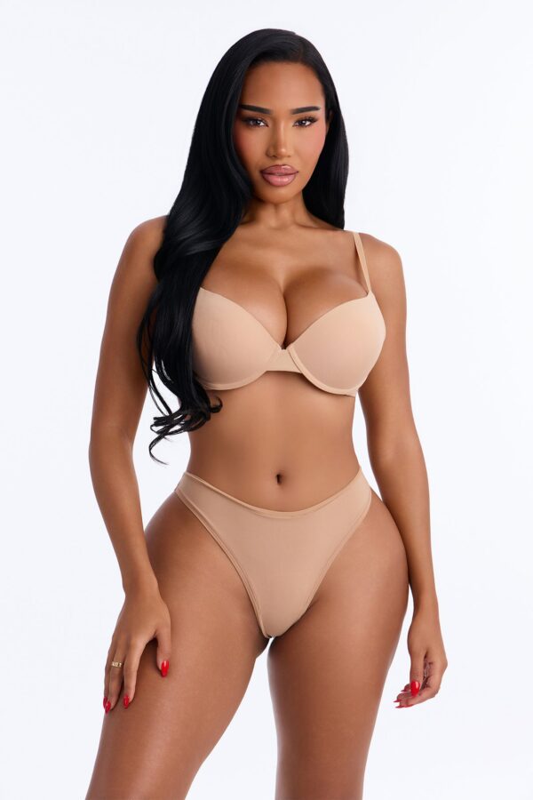 Piece in 82% nylon