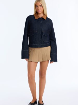 Jacket with contrast trim