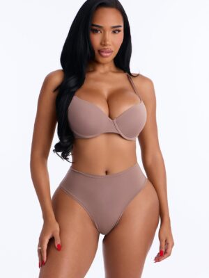 Piece in Beige 82% nylon