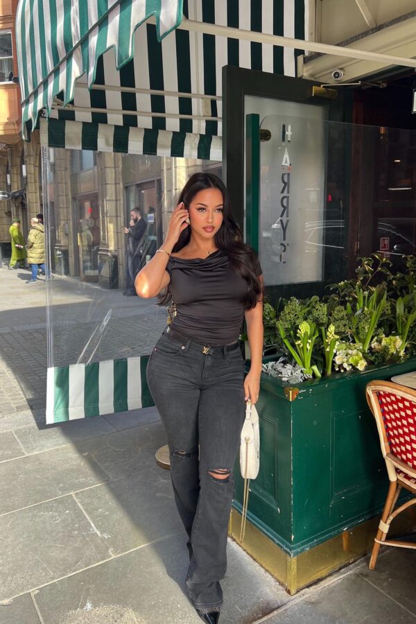 Pants in Black 42% cotton