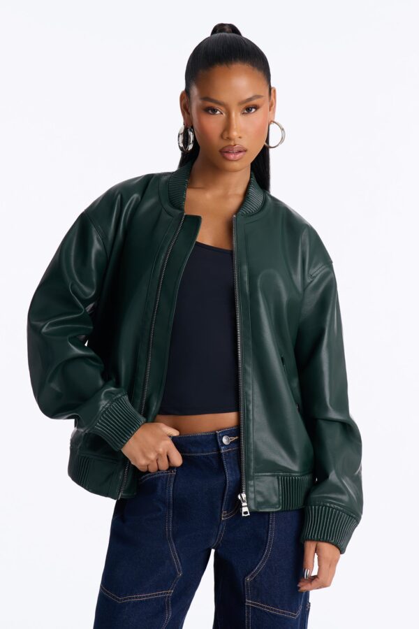 Jacket in 100% polyurethane