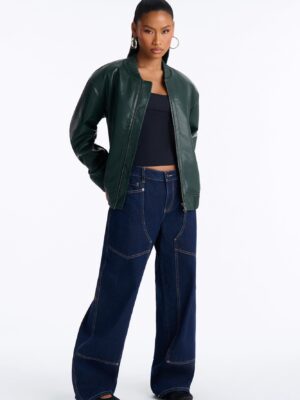 Jacket in 100% polyurethane