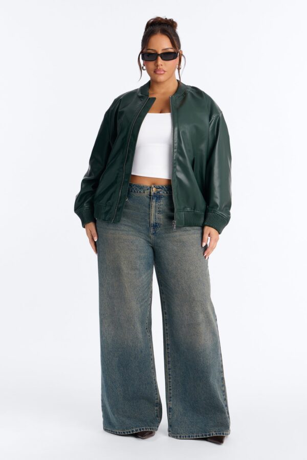 Jacket in 100% polyurethane