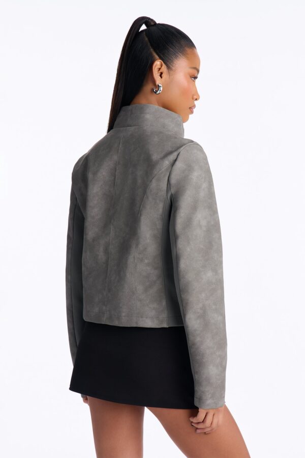 Jacket in Gray 70% polyurethane