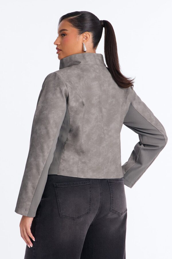 Jacket in Gray 70% polyurethane