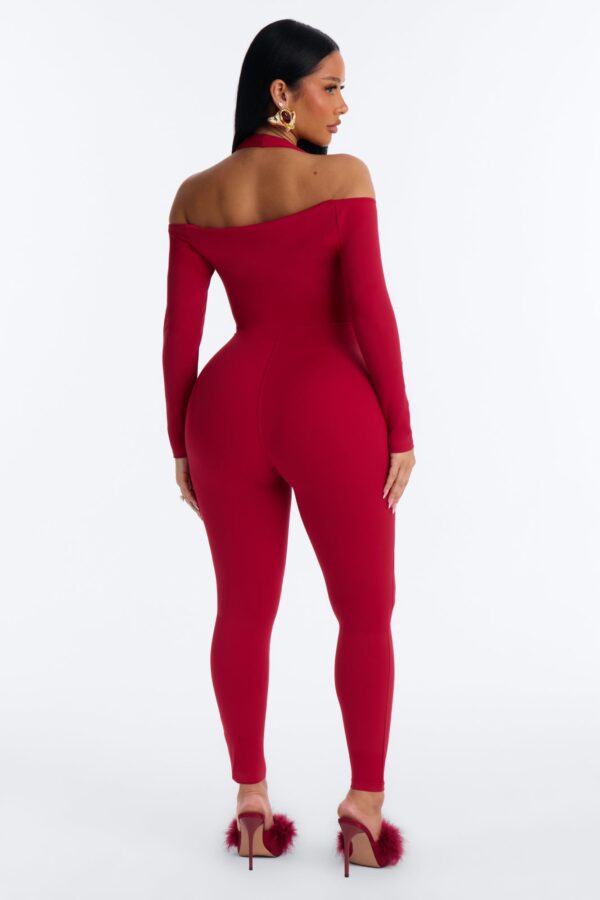 V-Neck Piece in Red