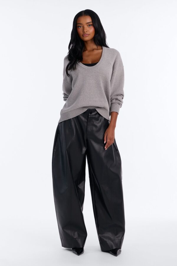 Sweater in Heather Grey