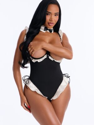 Black Piece with contrast