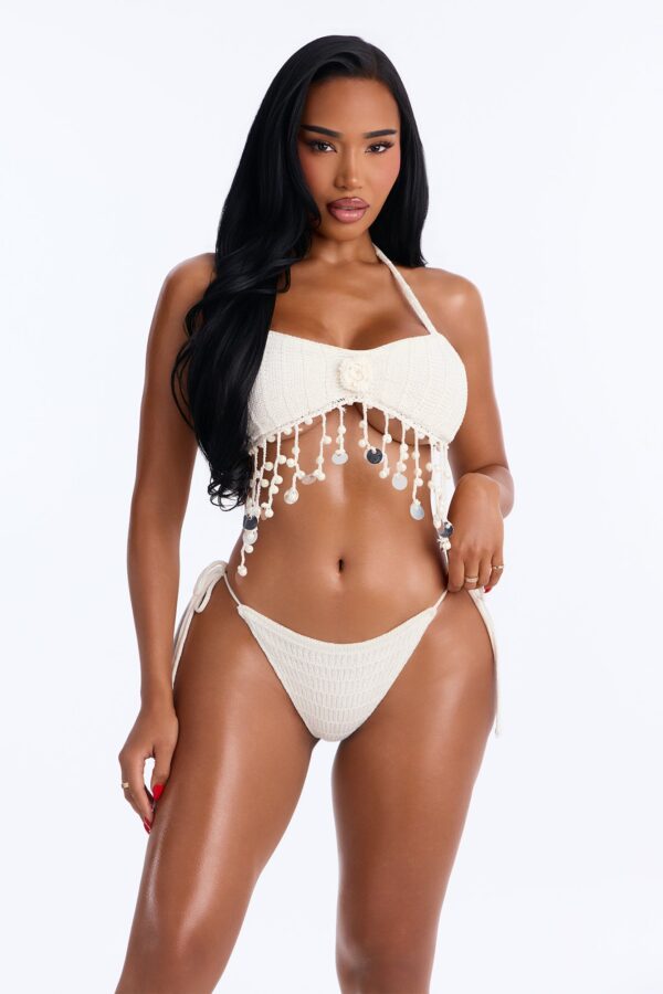 Skirt in White 100% acrylic