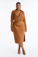 Dress with contrast