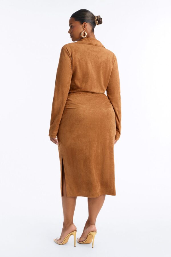 Dress with contrast