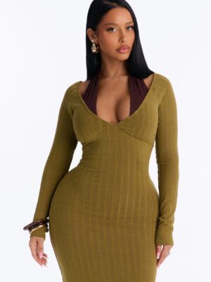 Dress with a v-neck