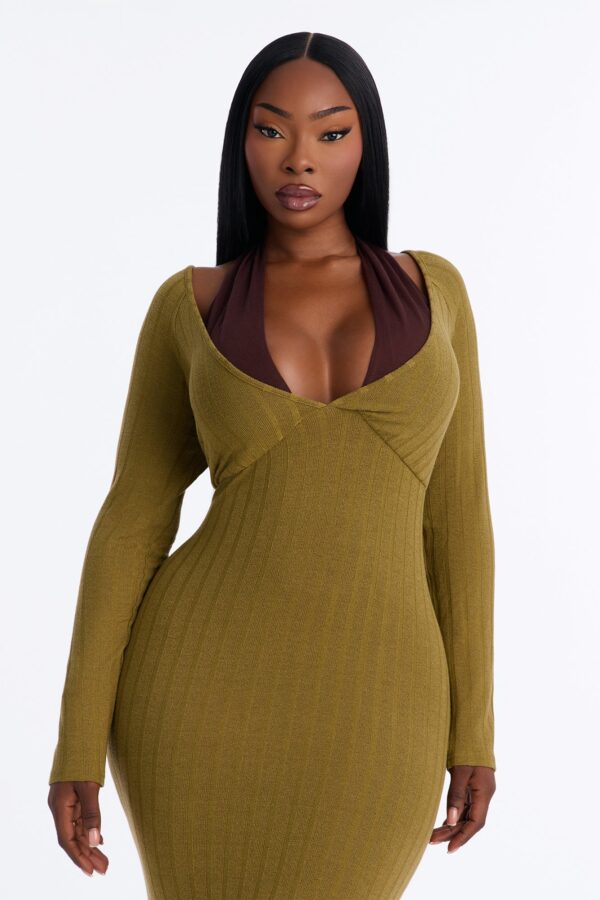 Dress with a v-neck