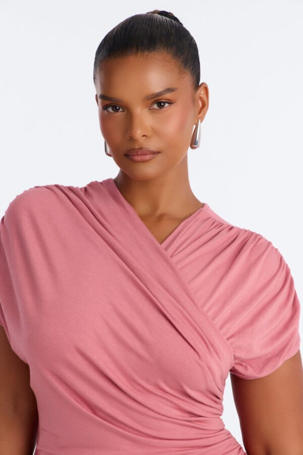 Dress in 95% rayon