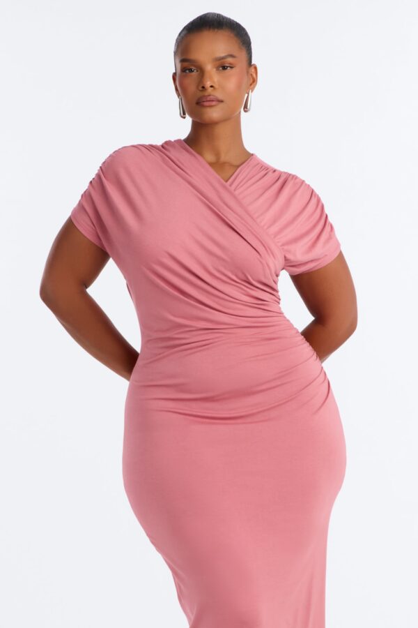 Dress in 95% rayon