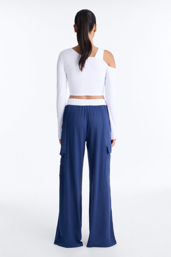Skirt with a wide leg