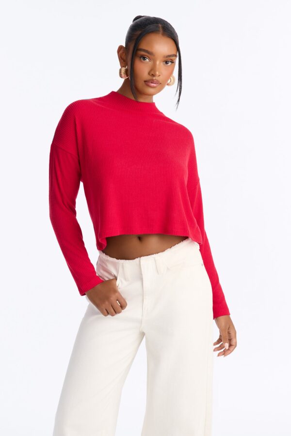T-shirt with a mock neck