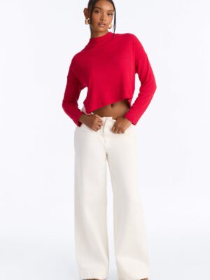 T-shirt with a mock neck