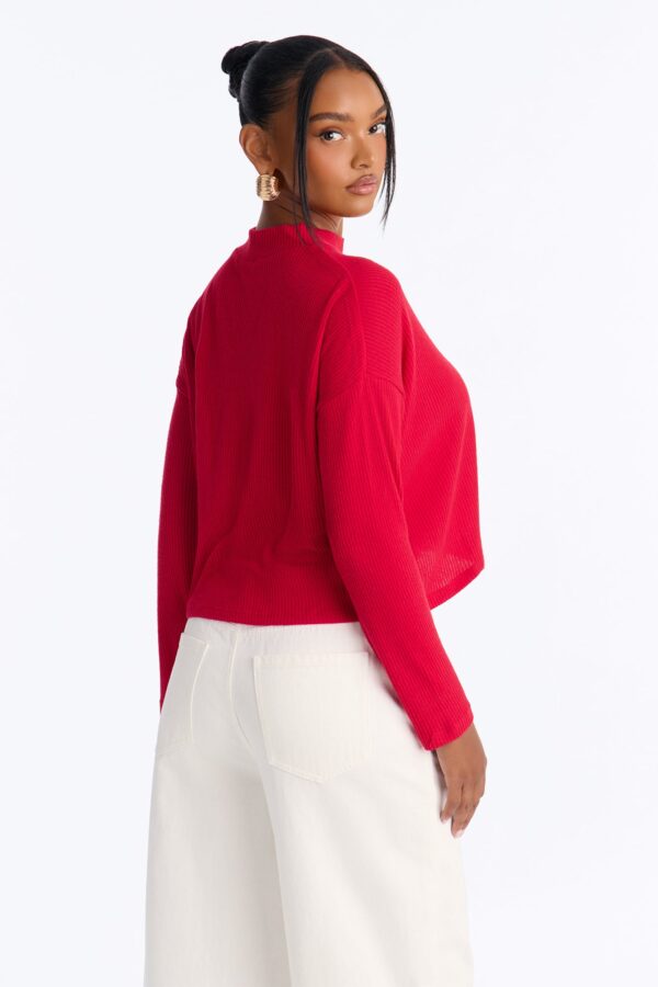 T-shirt with a mock neck