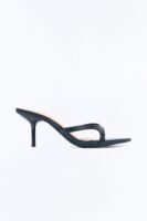 Hang Tight Kitten Heels - Black