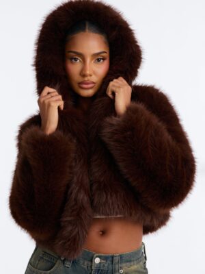 Coat with a cropped