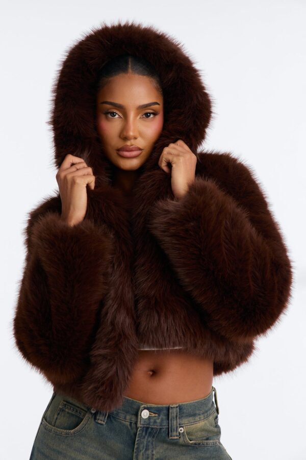 Coat with a cropped