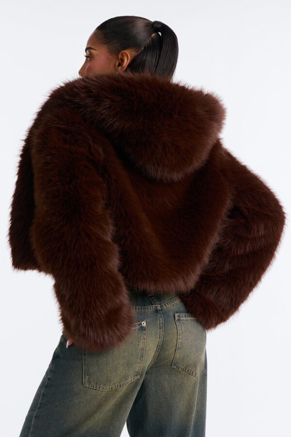 Coat with a cropped