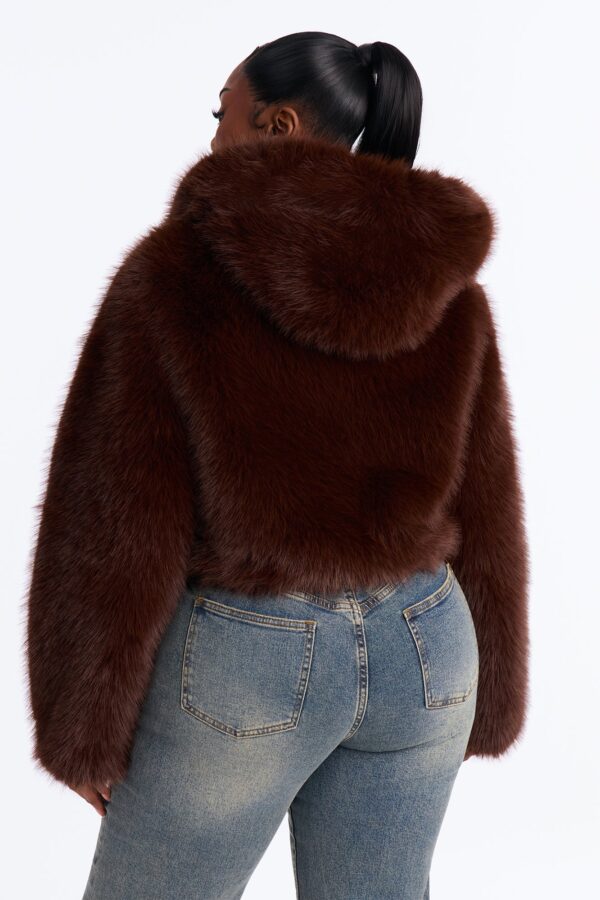 Coat with a cropped