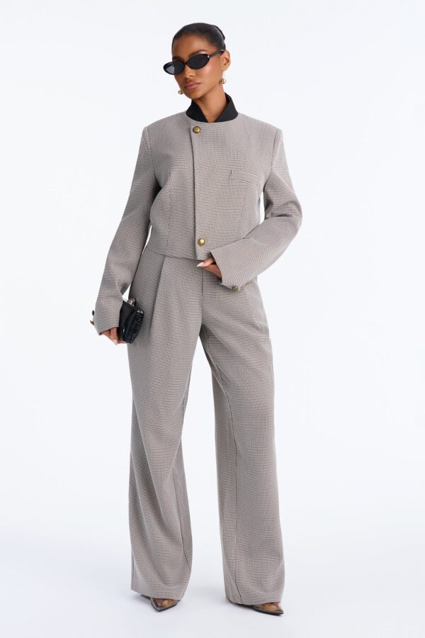 Blazer with contrast trim
