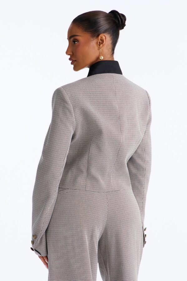 Blazer with contrast trim
