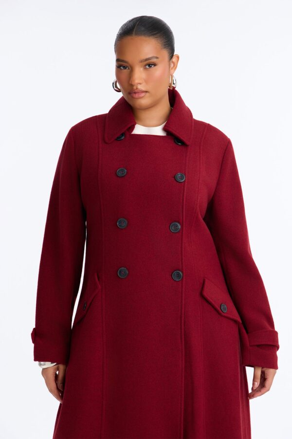 Coat in 90% polyester