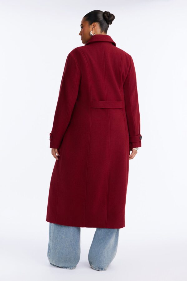 Coat in 90% polyester