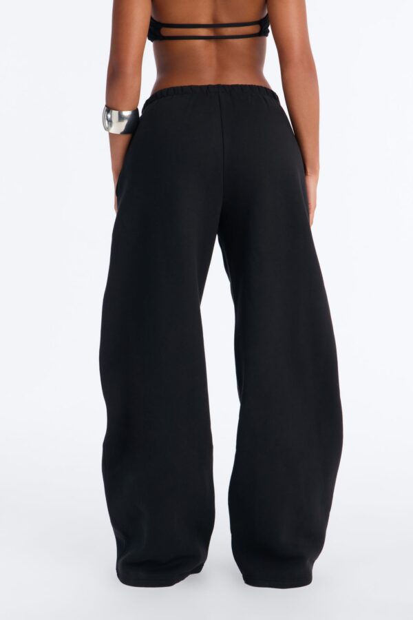 Pants in Black 52% cotton